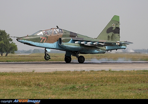 may bay chien dau sukhoi su 25ub cua nga roi o bac kavkaz