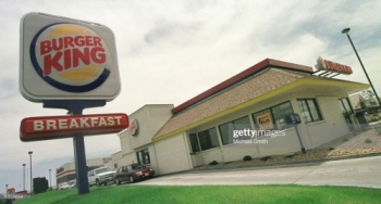 Chuyển đổi kinh doanh mùa dịch: Burger King cho thấy gì?