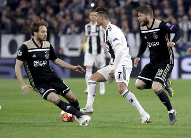 cronaldo no sung juventus van bi loai khoi champions league