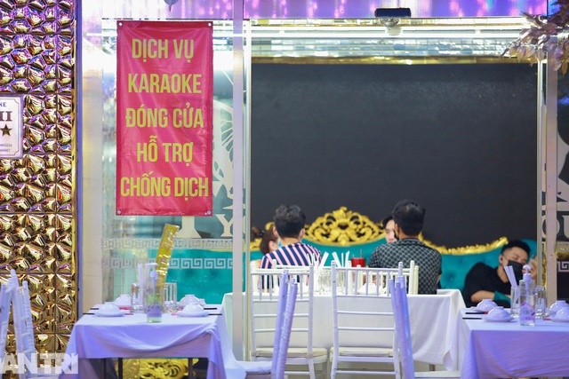 Sau vụ xử phạt karaoke trá hình, loạt phố massage ở TP.HCM đóng cửa im lìm - 4