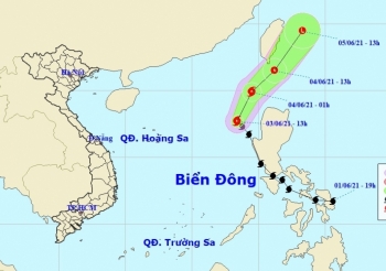 Biển Đông xuất hiện cơn bão đầu tiên trong năm