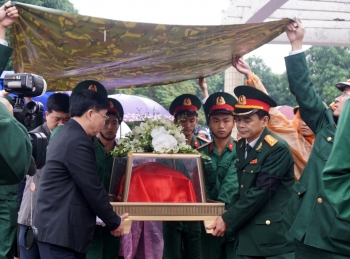 Tang thương Rào Trăng: Các liệt sỹ về đất mẹ trong cơn mưa tầm tã