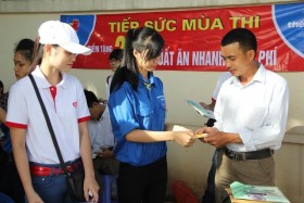 “Tiếp sức” cho thí sinh thi đại học hàng trăm suất ăn miễn phí