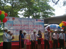 PV Oil Lube xây dựng "Cửa hàng thanh niên - Rửa xe thay nhớt"