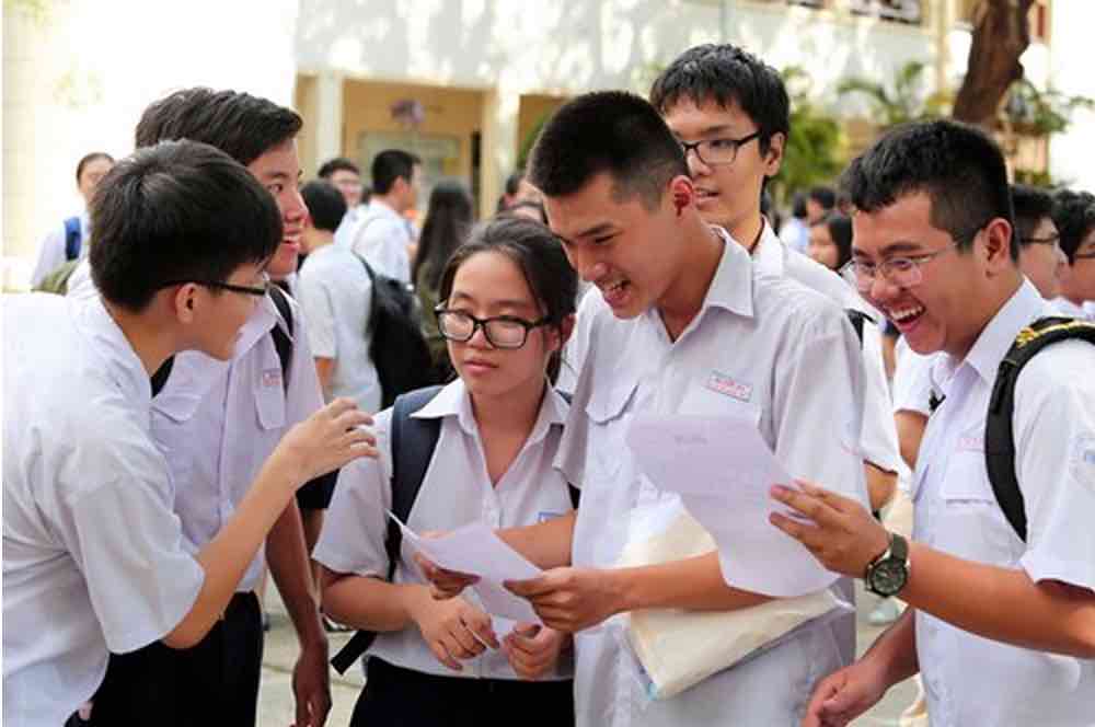 Hà Nội: Điểm chuẩn vào trường chuyên giảm mạnh