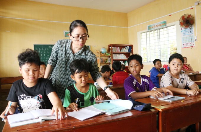 Mùa xuân, gặp gỡ những giáo viên gieo chữ trên quần đảo Hải Tặc - 3