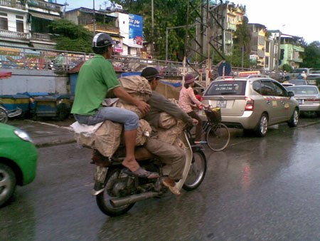 Những hình ảnh về giao thông chỉ có tại Việt Nam