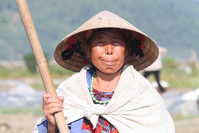 nguoi ha tinh lam muoi duoi nang hon 40 do c