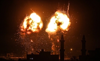 Tên lửa đối đầu bóng bay, Gaza lại chìm trong "biển lửa"