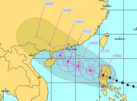 "Siêu bão" Utor tăng cấp với diễn biến khó lường