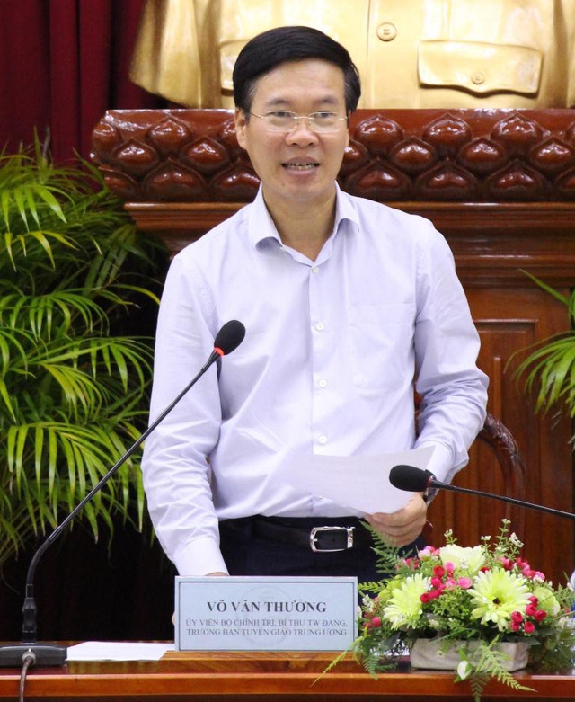 truong ban tuyen giao trung uong chung ta phai xem lai van de chuan va vuot chuan giao duc