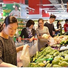 gan 250 gian hang tham gia le hoi cay an qua co mui tinh hoa binh