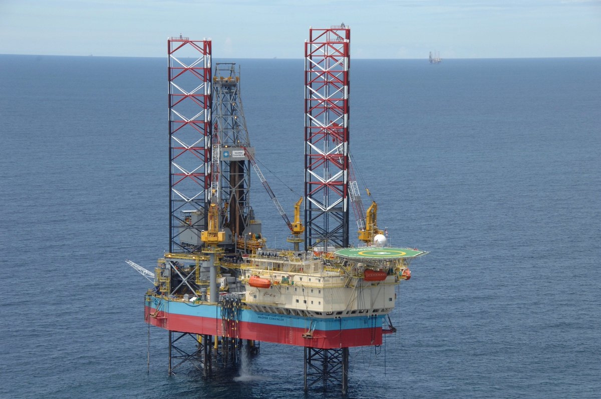 maersk drilling nhan duoc gia han hop dong thue gian khoan tu brunei shell petroleum