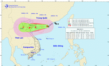 Hà Nội nằm trong vùng tâm bão số 3