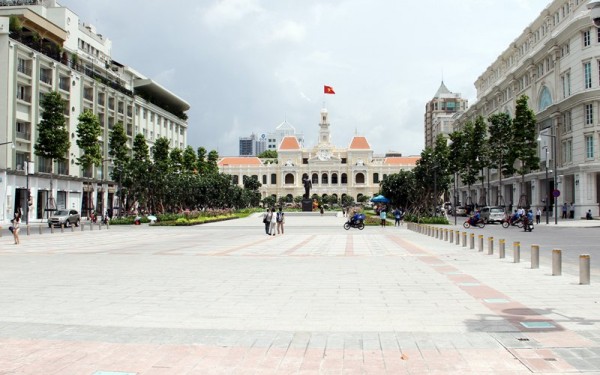 tp hcm cam quang cao bia thuoc la tren nhieu tuyen duong