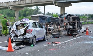 Tai nạn liên hoàn trên cao tốc TP HCM – Trung Lương
