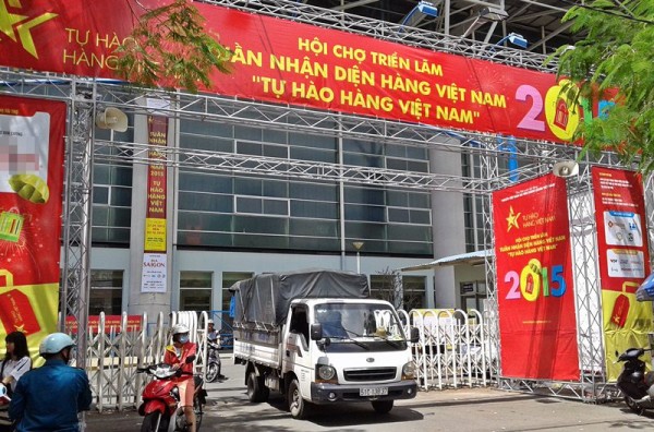 hoi cho hang viet nam nhung ban hang nuoc ngoai