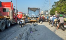 long an truy to tai xe container gay tai nan kinh hoang o nga tu binh nhut