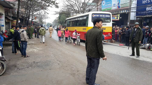 Hà Nội: Xe buýt cán tử vong một phụ nữ trung niên