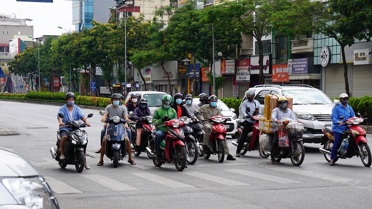 [ẢNH] Cảnh sát giao thông Hà Nội xử lý vi phạm nồng độ cồn trong mùa dịch Covid-19