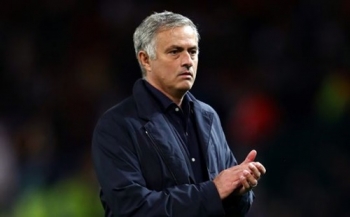 Mourinho xả giận lên cầu thủ Man Utd suốt 45 phút