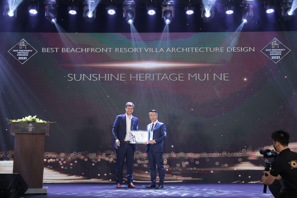 Tập đoàn KSFinance lập “hat-trick” tại Dot Property Vietnam Awards 2021