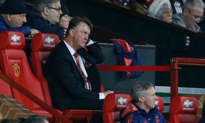 the thao 24h van gaal sap bi tram thanh hau choi bong o han