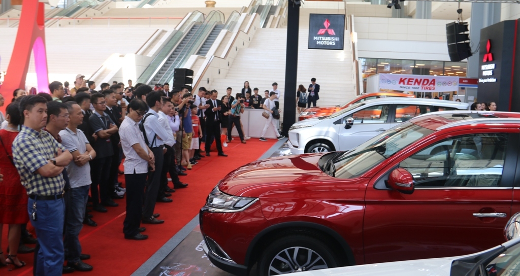 nhieu mau o to xe may moi xuat hien tai vietnam autoexpo 2019