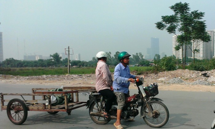 xe nat tung hoanh tren pho thu do