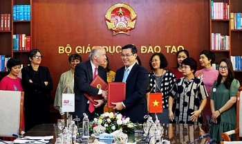 Ký thỏa thuận hợp tác giữa Việt Nam và Tổ chức Đại học Pháp ngữ