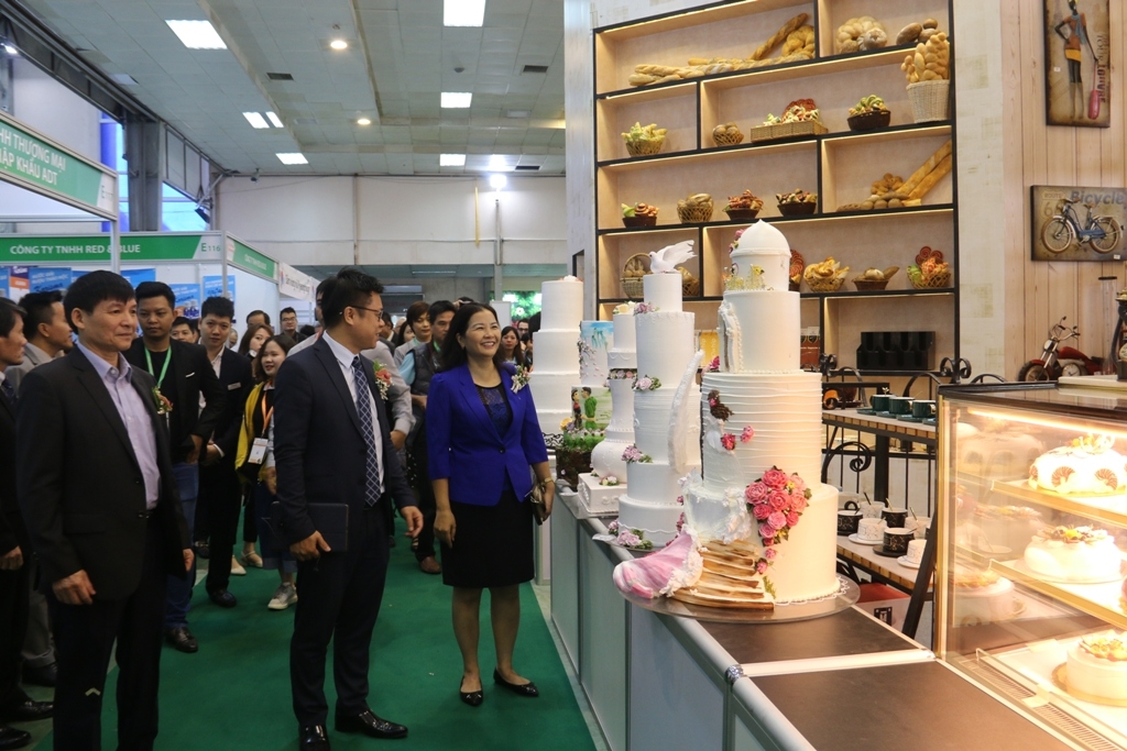 trung bay gioi thieu thiet bi cong nghe che bien thuc pham va do uong tai vietfood beverage propack 2019