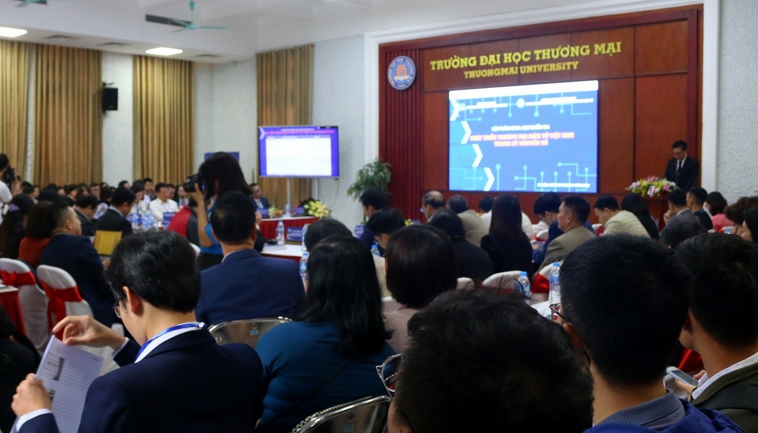 Phát triển thương mại điện tử Việt Nam trong kỷ nguyên số