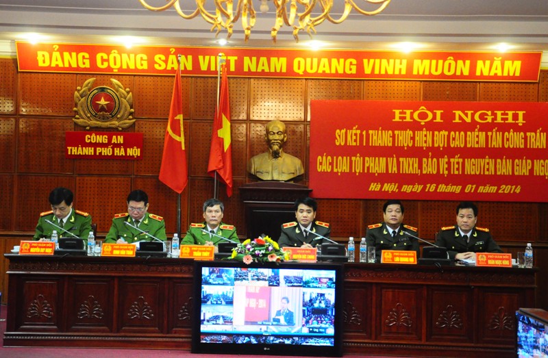 Phó trưởng Công an phường Giảng Võ bị "trảm"