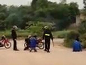 Sự thật về clip "cảnh sát cơ động Thái Nguyên bắt dân quỳ xuống đất"