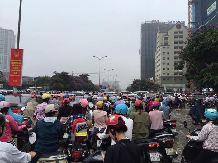 ha noi mua keo dai duong bien thanh song