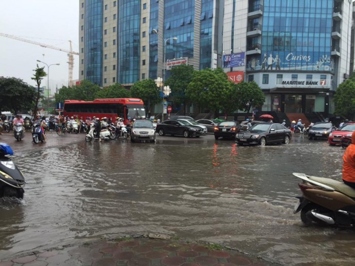 ha noi mua keo dai duong bien thanh song