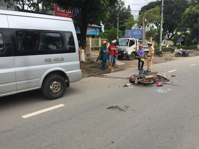 chu tu vong hai chau nho bi thuong sau cu va cham voi oto