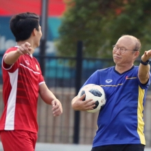 thu mon bui tien dung sai lam nghiem trong dang cup quoc gia cho bbinh duong