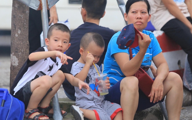 nguoi dan do ra ben xe ve que nghi le quoc khanh 29