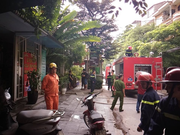 ha noi chay quan cafe nhac song