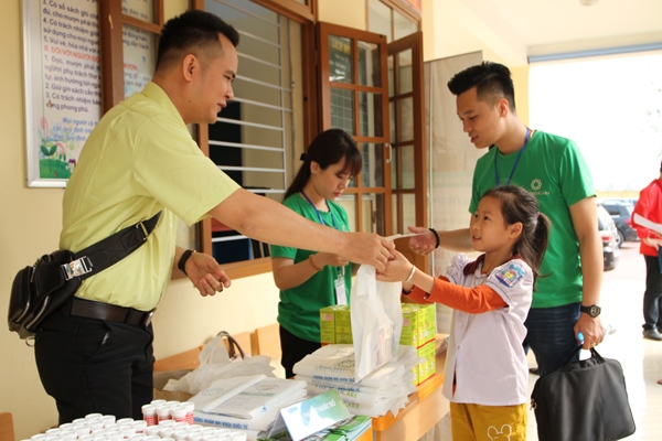 ha noi doanh nghiep nho va vua dong hanh vi suc khoe the he tre