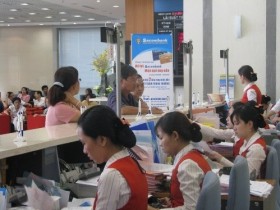 Sacombank lỗ nặng vì chứng khoán