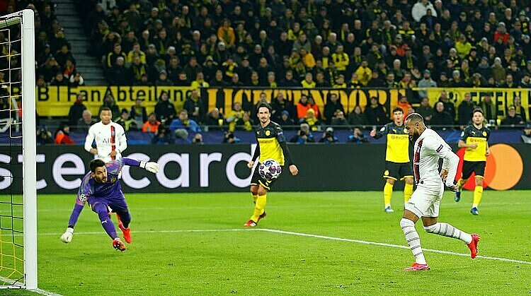 Haaland giúp Dortmund hạ PSG