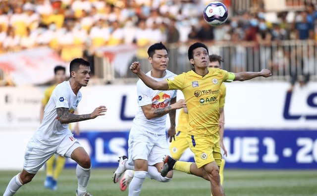 Báo Thái Lan: V-League lên cơn sốt vì HLV Kiatisuk, nhưng đáng tiền! - 3