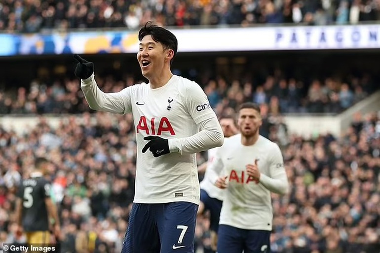 Man Utd bị Tottenham và West Ham đẩy khỏi nhóm dự cúp châu Âu - 1