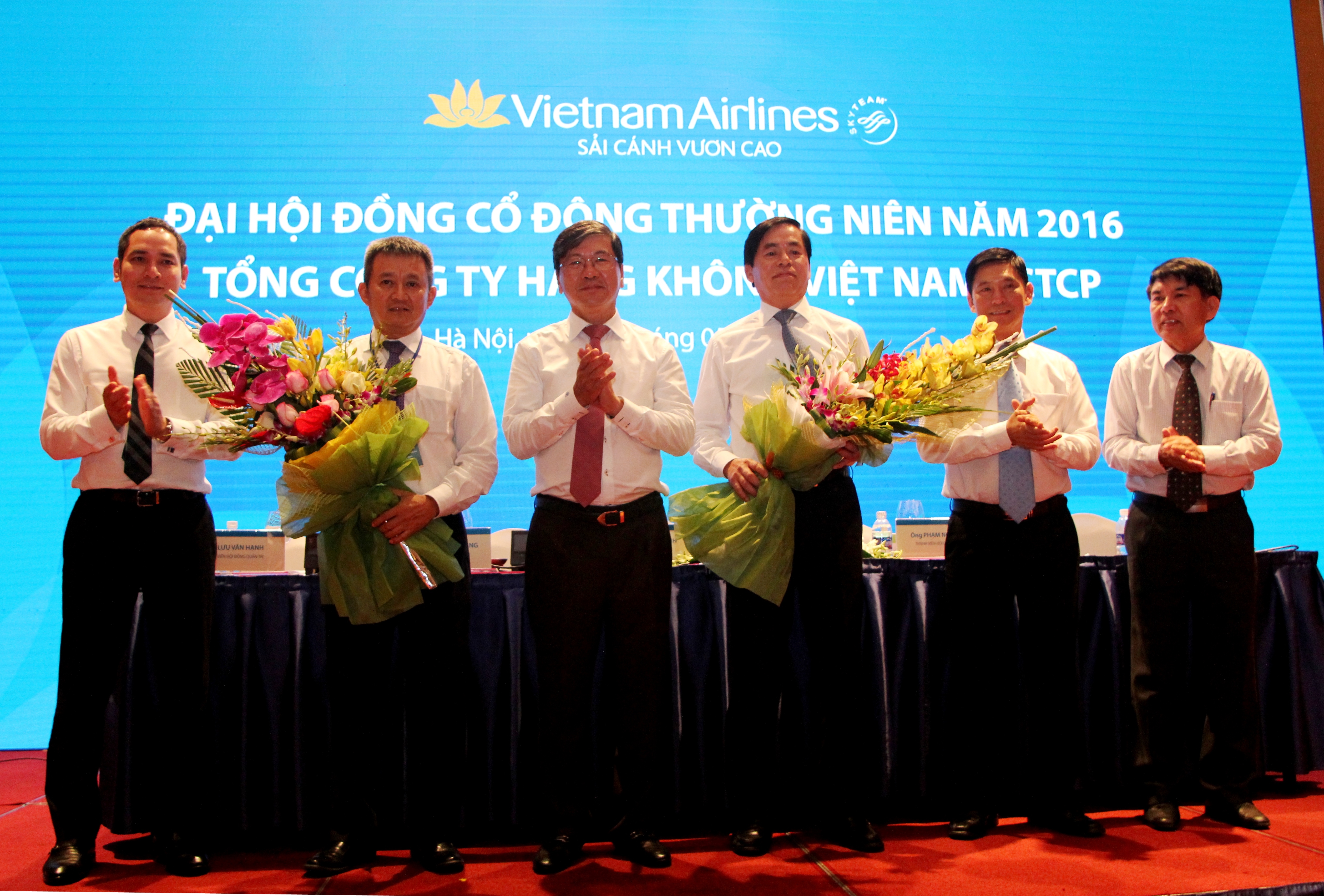 vietnam airlines co chu tich va tong giam doc moi