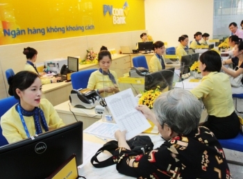 PVcomBank tặng 0,3% lãi suất tiết kiệm cho khách hàng