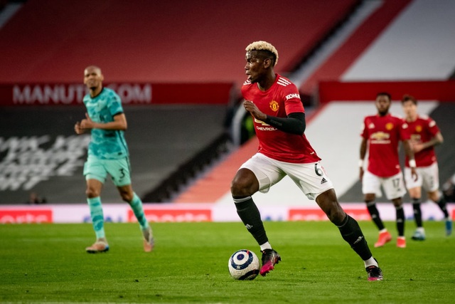 Man Utd 2-4 Liverpool: The Kop đánh sập Old Trafford - 4