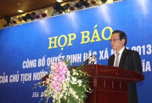 Công bố đặc xá năm 2013 cho 15.446 phạm nhân