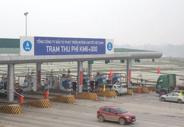 Bộ Giao thông lại sửa “trạm thu giá” thành trạm thu phí